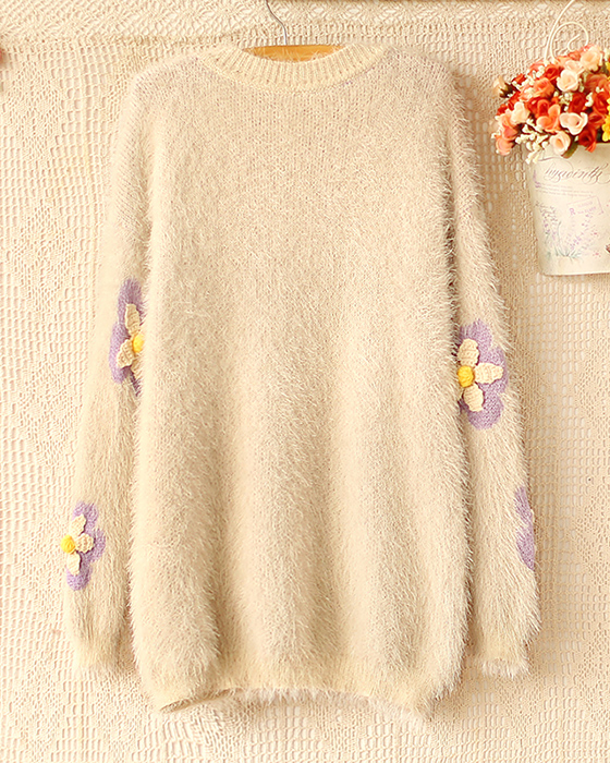 3d Flowers Adorn Round Neck Long Sleeve Relaxed Joker Sweater on Luulla